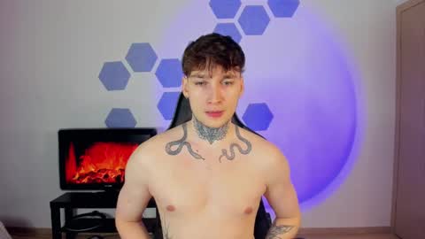 Chris Tyson online show from February 25, 10:42 pm