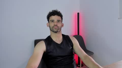 Im Chirs IM MODEL INDEPENDT online show from September 24, 7:42 pm