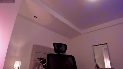 chrismorgan24 online show from December 22, 2:07 am