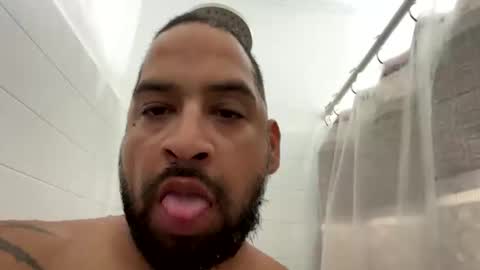 chrisr4203 online show from October 24, 11:38 pm