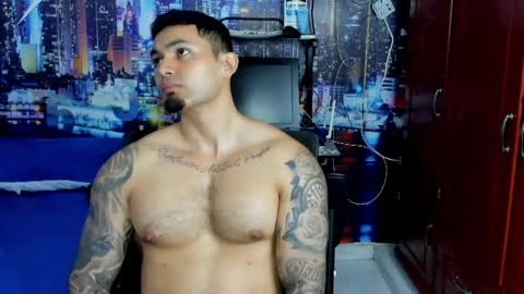 Chriss Stewart online show from May 1, 2:27 am