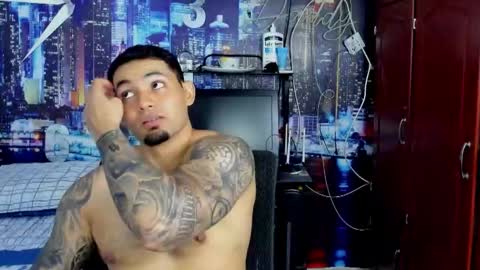 Chriss Stewart online show from February 6, 3:32 am