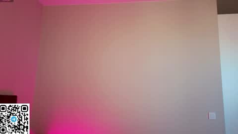 ChrissBerryy online show from April 14, 2:48 am