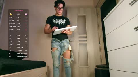 UPVOTE ME ------  ILL DO SOMETHING FOR FREE online show from April 8, 7:28 pm