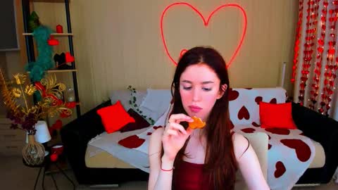 christinaconteeree online show from March 1, 4:17 am