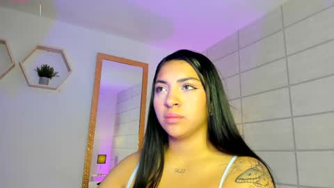 Christine  online show from May 14, 12:03 pm