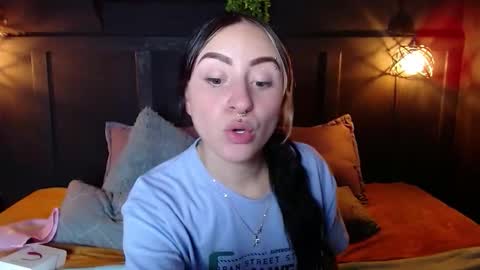 Snapshot of christine_julianne chatting on October 21, 7:50 pm CALL ME  C J  online show from October 21, 7:50 pm