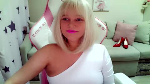 Christi online show from October 3, 6:43 am