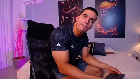 Christopher Black online show from September 25, 1:40 pm