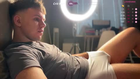 Christopher online show from December 5, 9:41 am