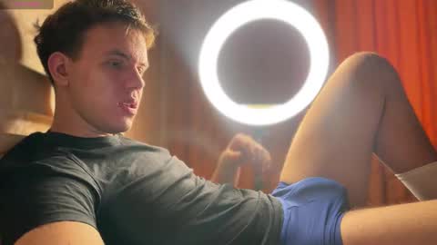 Christopher online show from February 24, 8:50 am