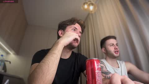 Snapshot of christophertan chatting on February 2, 4:32 pm Christopher online show from February 2, 4:32 pm