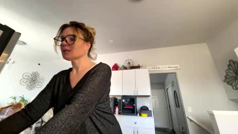 Christy Stevens online show from April 20, 3:48 pm