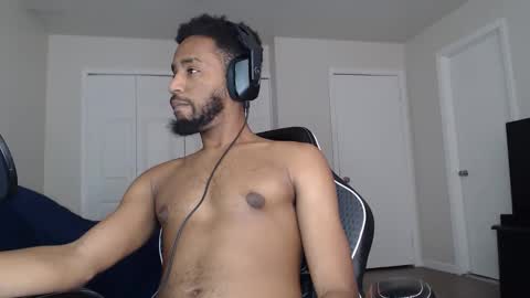 ChrisVacherx online show from February 9, 7:05 pm