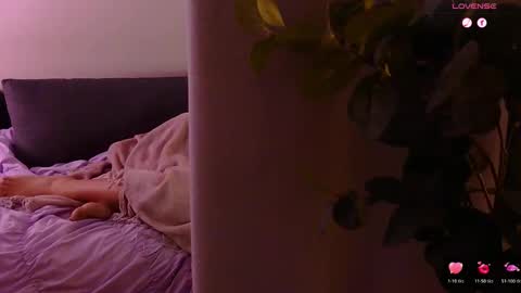 xolena zo-lee-na online show from January 11, 11:55 pm