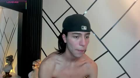 chrristopher77 online show from September 15, 4:19 pm