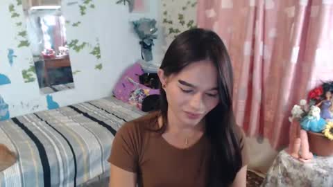 Ur Suraya22 online show from February 20, 4:25 pm