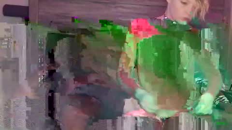 ChyChyBabyHerDOUGHBOY online show from March 22, 4:05 am