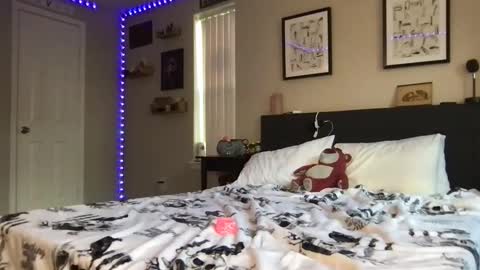 cici1900 online show from May 17, 2:10 am