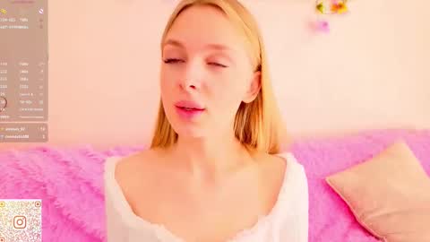 Snapshot of cindyreming chatting on October 12, 7:56 am Im Cindy online show from October 12, 7:56 am