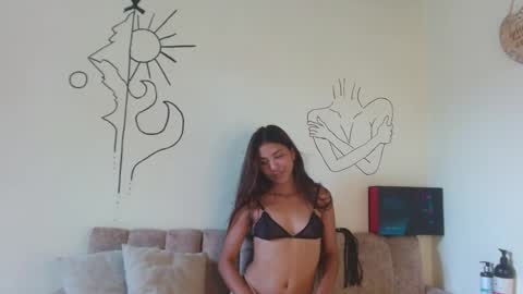 Snapshot of cinna__ chatting on September 24, 4:47 pm cinna__ online show from September 24, 4:47 pm