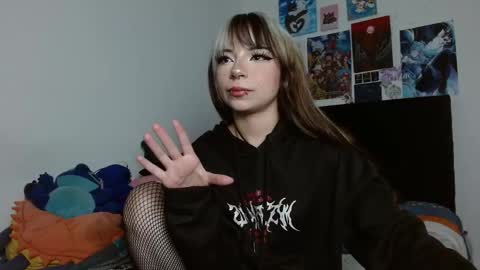 Ivy   online show from March 4, 9:34 pm