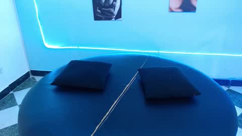 Cinthya online show from February 14, 6:54 pm