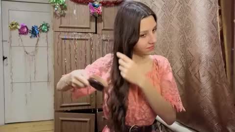 Lisa Salivan online show from December 16, 11:33 pm