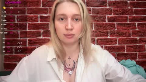 citrusblissss online show from November 14, 1:02 pm