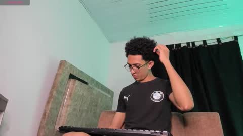 cj_davis1 online show from March 12, 5:22 am