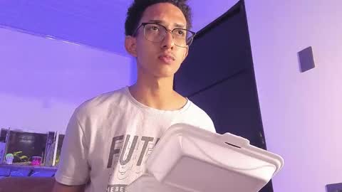 cj_davis1 online show from November 10, 4:37 am