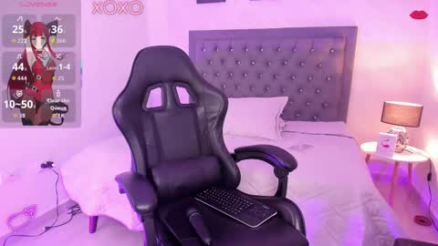 clairemillerx online show from September 24, 4:03 pm