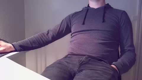 clamshive7 online show from February 5, 4:10 pm