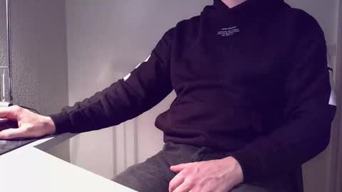 clamshive7 online show from April 16, 1:28 am