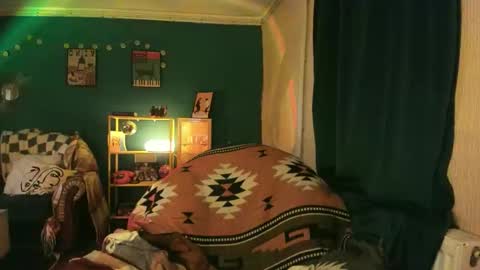 Clancy online show from October 15, 6:53 pm