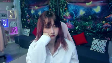 clarabenson online show from November 23, 6:39 pm