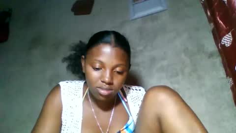 clarisse98 online show from May 13, 12:15 pm