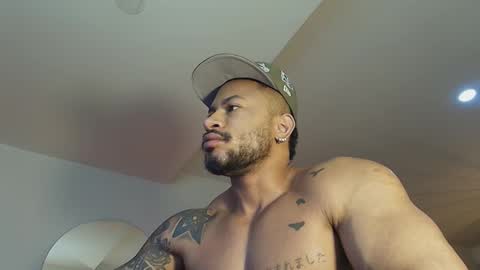 clark_strong online show from December 14, 11:16 am