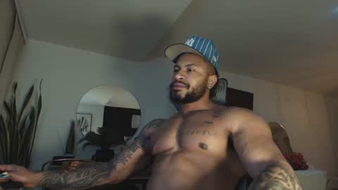 clark_strong online show from July 5, 1:53 am
