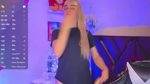 cleopatra online show from November 10, 11:40 pm