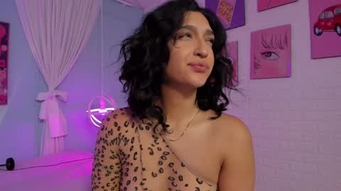 Cleo  online show from March 31, 11:43 am