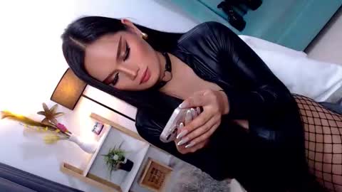 Cleo online show from April 17, 11:50 pm