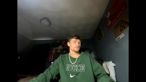 clint_wood online show from November 13, 8:00 pm