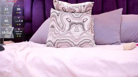 Cloe online show from November 7, 6:43 pm