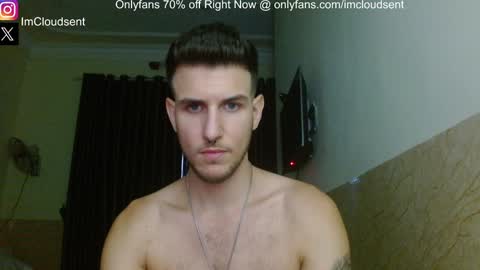 Snapshot of cloudsent chatting on December 8, 2:03 am  35 videos 50 pictures ---- IGTwitter ImCloudsent online show from December 8, 2:03 am