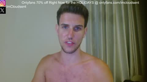 Snapshot of cloudsent chatting on January 1, 11:05 am  35 videos 50 pictures ---- IGTwitter ImCloudsent online show from January 1, 11:05 am