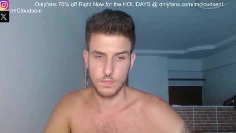 Snapshot of cloudsent chatting on February 9, 6:33 am  35 videos 50 pictures ---- IGTwitter ImCloudsent online show from February 9, 6:33 am