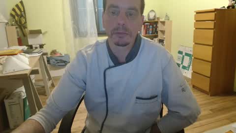 clouplefun online show from December 19, 5:18 am