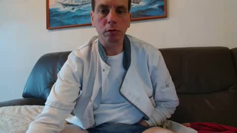 clouplefun online show from March 31, 6:36 am