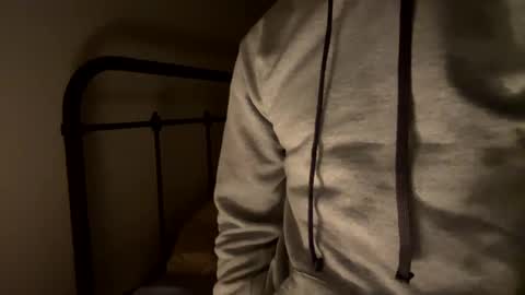 Snapshot of clt789 chatting on December 10, 4:24 am clt789 online show from December 10, 4:24 am